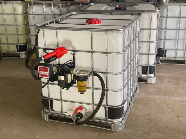 Եվրակուբի հիմքով լցակայան, պոմպ 12Վ (60 լ/րոպե), 4 մ խողովակ, հաշվիչ, ՖԻԼՏՐՈՎ, ավտոմատ ատրճանակ